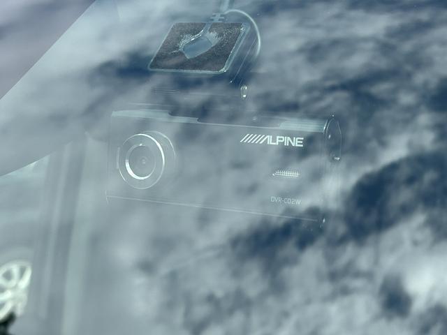 トールカスタムＧリミテッドＳＡ３　９インチナビ　ＥＴＣ　ドラレコ保証１年間距離無制限付き・車券整備付・フルセグナビ・クルーズコントロール・ドラレコ・全周囲カメラ・ＥＴＣ・シートヒーター・両側電動スライドドア・オートライト・ＬＥＤヘッドランプ・ＬＥＤフォグランプ（東京都）の中古車