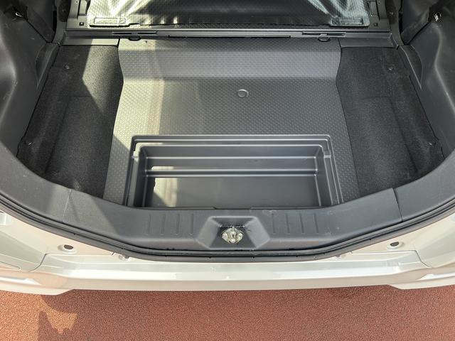 トールカスタムＧリミテッドＳＡ３　９インチナビ　ＥＴＣ　ドラレコ保証１年間距離無制限付き・車券整備付・フルセグナビ・クルーズコントロール・ドラレコ・全周囲カメラ・ＥＴＣ・シートヒーター・両側電動スライドドア・オートライト・ＬＥＤヘッドランプ・ＬＥＤフォグランプ（東京都）の中古車