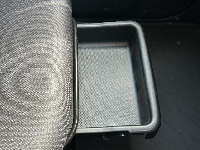 トールカスタムＧリミテッドＳＡ３　９インチナビ　ＥＴＣ　ドラレコ保証１年間距離無制限付き・車券整備付・フルセグナビ・クルーズコントロール・ドラレコ・全周囲カメラ・ＥＴＣ・シートヒーター・両側電動スライドドア・オートライト・ＬＥＤヘッドランプ・ＬＥＤフォグランプ（東京都）の中古車