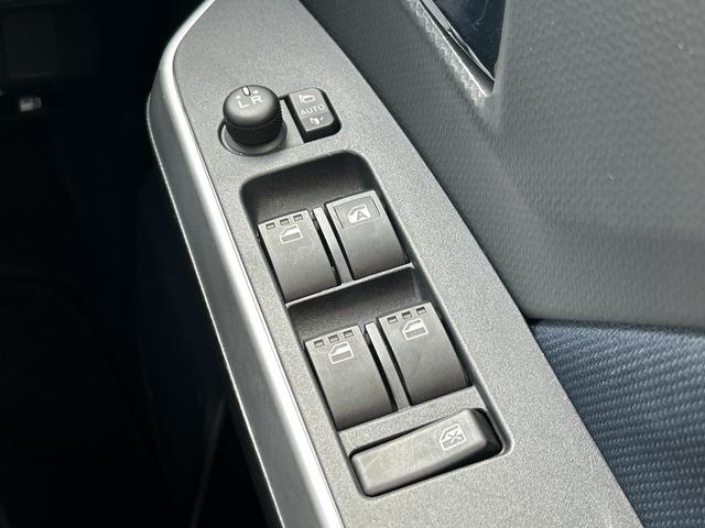 トールカスタムＧ　９インチディスプレイオーディオ　パノラマモニター保証　新車保証・まごころ保証　１年間・走行距離無制限付き（東京都）の中古車