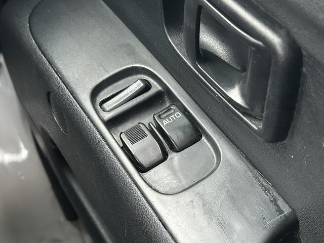 ハイゼットカーゴデラックスＳＡ３ＬＥＤヘッドライト・キーレス・アイドリングストップ・衝突回避支援（東京都）の中古車