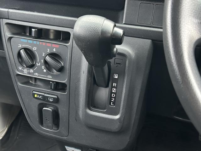 ハイゼットカーゴデラックスＳＡ３ＬＥＤヘッドライト・キーレス・アイドリングストップ・衝突回避支援（東京都）の中古車