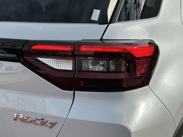 ロッキープレミアムＧ　ＨＥＶ９インチナビ・パノラマカメラ・ドラレコ・ＥＴＣ・クルーズコントロール・シートヒータ（東京都）の中古車