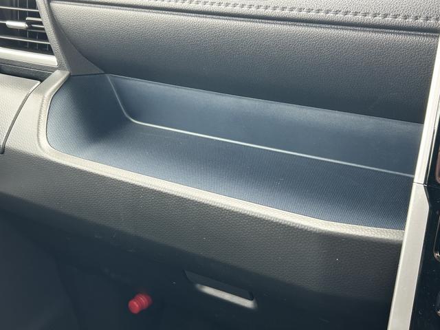 トールカスタムＧ　９インチディスプレイオーディオ　パノラマモニター保証　新車保証・まごころ保証　１年間・走行距離無制限付き・９インチディスプレイオーディオ装備・パノラマカメラ装備・ＬＥＤヘッドライト装備（東京都）の中古車