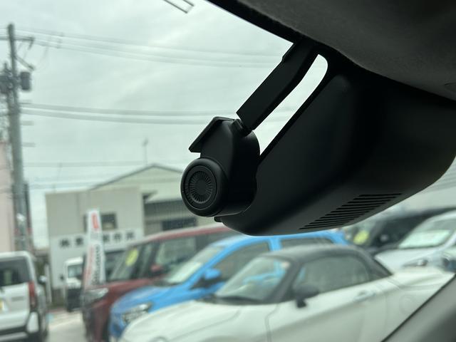 ロッキープレミアムＧ　ＨＥＶ　９インチナビ装備保証　・まごころ保証　１年間・走行距離無制限付き・９インチナビ・パノラマカメラ・ドラレコ・ＥＴＣ装備・ＬＥＤヘッドライト装備（東京都）の中古車