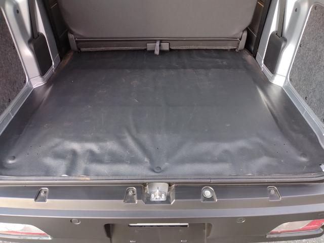 ハイゼットカーゴＤＸサポカーＳワイド適合　ラジオ　エアコン　アクセサリーソケット　コーナーセンサー　アイドリングストップ　光軸調整ダイヤル　横滑り防止機能　誤発進抑制機能　パワーウインドウ　キーレス（神奈川県）の中古車