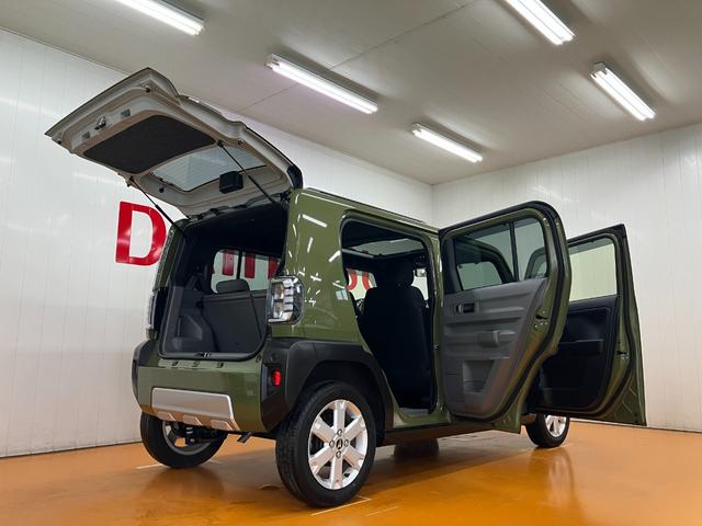 タフトＧ　クロムベンチャーサポカーＳワイド適合　パノラマモニター対応　スカイフィールトップ　電動パーキングブレーキ　ステアリングスイッチ　シートヒーター　ＵＳＢ接続端子　Ｐスタート　コーナーセンサー　電動格納ミラー　キーフリー（神奈川県）の中古車