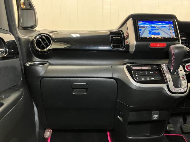 Ｎ−ＢＯＸカスタムＧ・ターボＡパッケージ衝突被害軽減ブレーキシステム　デイライト　両側オートスライドドア　Ｂカメラ　クルーズコントロール　ステアリングスイッチ　パドルシフト　Ｐスタート　ＥＴＣ　電動格納ミラー　キーフリー（神奈川県）の中古車