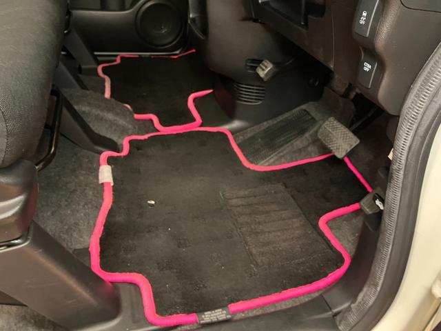 Ｎ−ＢＯＸカスタムＧ・ターボＡパッケージ衝突被害軽減ブレーキシステム　デイライト　両側オートスライドドア　Ｂカメラ　クルーズコントロール　ステアリングスイッチ　パドルシフト　Ｐスタート　ＥＴＣ　電動格納ミラー　キーフリー（神奈川県）の中古車