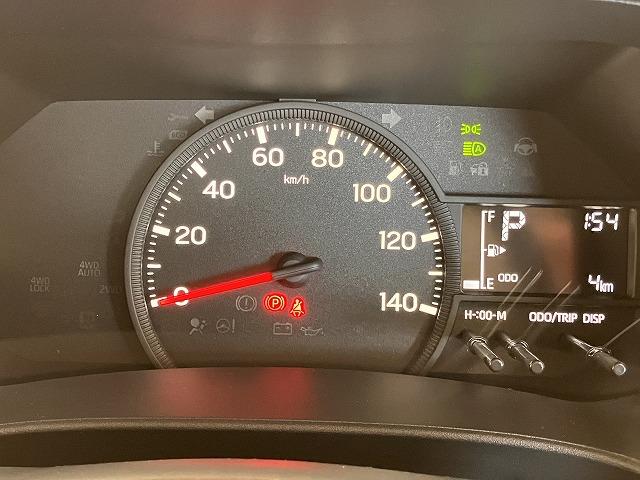 ハイゼットカーゴＤＸサポカーＳワイド適合　ラジオ　エアコン　アクセサリーソケット　コーナーセンサー　アイドリングストップ　光軸調整ダイヤル　横滑り防止機能　誤発進抑制機能　パワーウインドウ　キーレス（神奈川県）の中古車