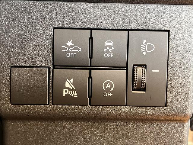 ハイゼットカーゴＤＸサポカーＳワイド適合　ラジオ　エアコン　アクセサリーソケット　コーナーセンサー　アイドリングストップ　光軸調整ダイヤル　横滑り防止機能　誤発進抑制機能　パワーウインドウ　キーレス（神奈川県）の中古車