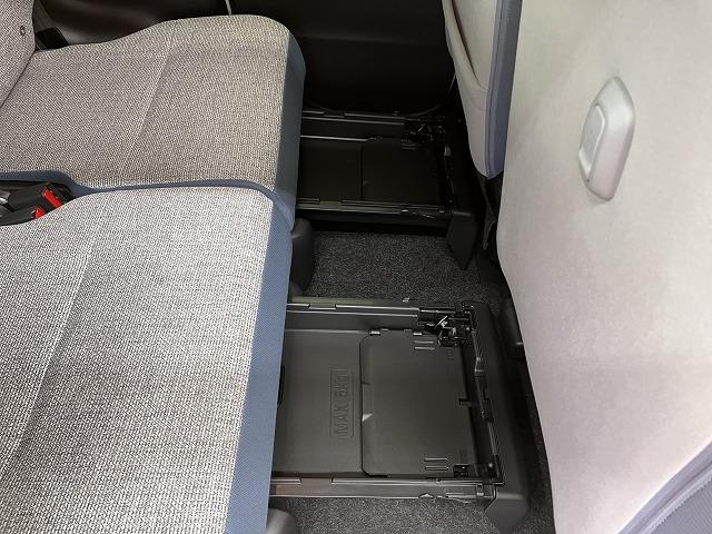 ムーヴキャンバスストライプスGサポカーSワイド適合 Bカメラ USB接続端子 電動パーキングブレーキ シートヒーター ホッとカップホルダー 両側オートスライドドア ステアリングスイッチ Pスタート コーナーセンサー キーフリー(神奈川県)の中古車