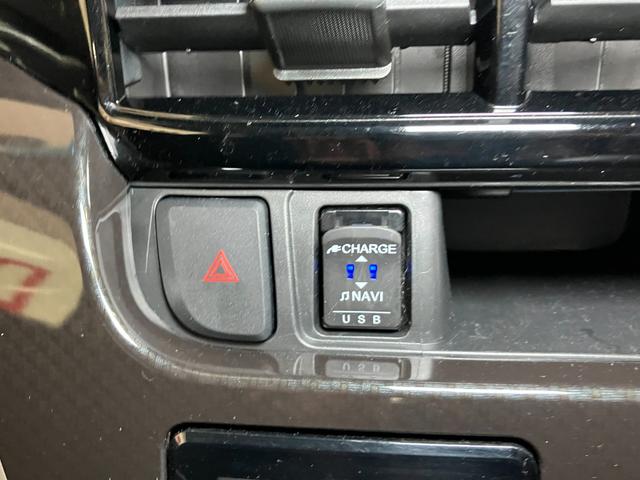 ムーヴカスタム　ＸリミテッドII　ＳＡIII　カーナビ　ＵＳＢサポカーＳワイド適合　ドラレコ　パノラマモニター対応　ステアリングスイッチ　ＵＳＢ接続端子　オートエアコン　Ｐスタート　運転席シートヒーター　アイドリングストップ　オートハイビーム　キーフリー（神奈川県）の中古車