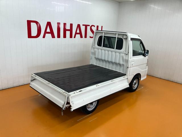 ハイゼットトラックＥＸＴ４ＷＤ　三方開　ゴムマット　ラジオ　エアコン　パワーウインドウ　荷台作業灯　キーレス（神奈川県）の中古車