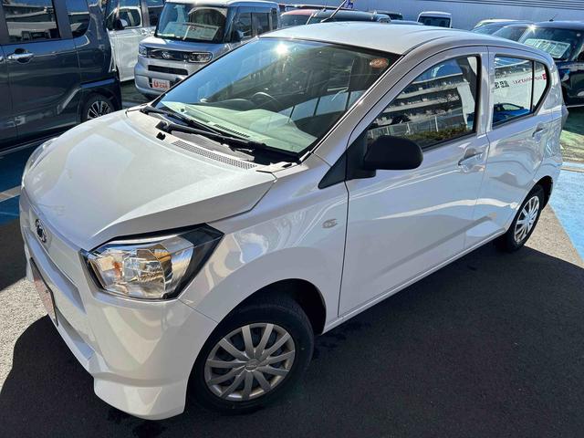 ミライースＬ　走行８６６２キロ　当店デモカーアップ　オプションカラー一年保証・走行距離無制限　助手席エアバック　純正カーペットマット　クリアランスソナー　オートライト　アイドリングストップ　オートハイビーム（埼玉県）の中古車