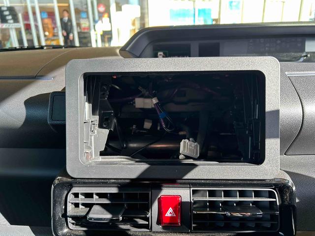 タントカスタムＸ　走行距離４３６４キロ　当店デモカーアップ１年保証距離無制限　純正マット　サイドエアバッグ　ＬＥＤヘッドランプ　アイドリングストップ　シートヒーター　両側電動スライドドア　オプションツートンカラー（埼玉県）の中古車