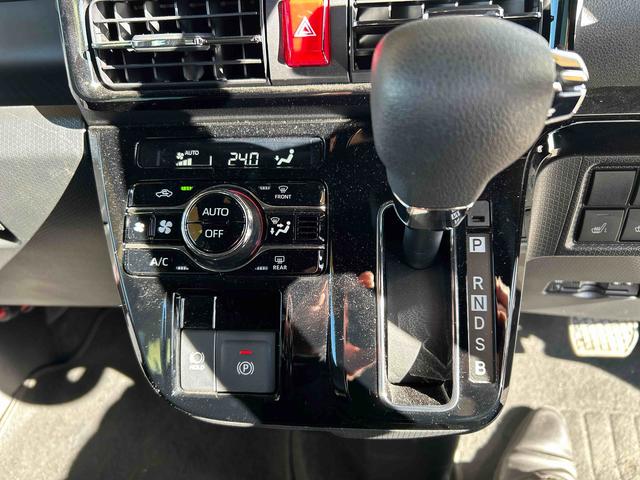 タントカスタムＸ　走行距離４３６４キロ　当店デモカーアップ１年保証距離無制限　純正マット　サイドエアバッグ　ＬＥＤヘッドランプ　アイドリングストップ　シートヒーター　両側電動スライドドア　オプションツートンカラー（埼玉県）の中古車