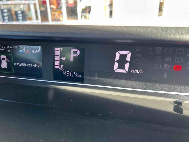 タントカスタムＸ　走行距離４３６４キロ　当店デモカーアップ１年保証距離無制限　純正マット　サイドエアバッグ　ＬＥＤヘッドランプ　アイドリングストップ　シートヒーター　両側電動スライドドア　オプションツートンカラー（埼玉県）の中古車