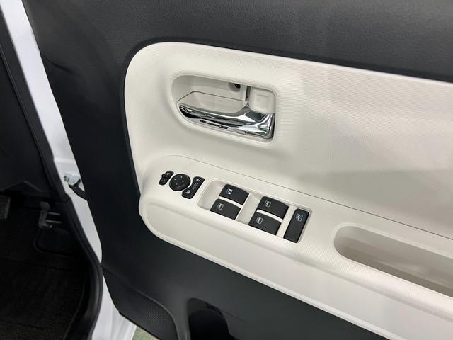 ムーヴキャンバスストライプスＧ　走行２５０４キロ／ＬＥＤヘッドライト一年保証・走行距離無制限　走行２５０４キロ　サイドエアバック　クリアランスソナー　オートマチックハイビーム　オートライト　ＬＥＤヘッドライト　ベンチシート　シートヒーター　両側電動スライドドア（埼玉県）の中古車