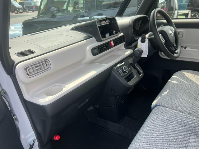 ムーヴキャンバスストライプスＸ　走行６１５キロ／シートヒーター／両側電動１年保証距離無制限　走行距離６１５キロ　サイドエアバッグ　ＬＥＤヘッドランプ　アイドリングストップ　シートヒーター　両側電動スライドドア　オート格納式ドアミラーキーフリー（埼玉県）の中古車