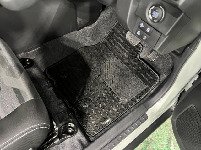 タフトＧ　ダーククロムベンチャー　走行１３７８キロ／オートライト保証１年間・距離無制限付き（埼玉県）の中古車