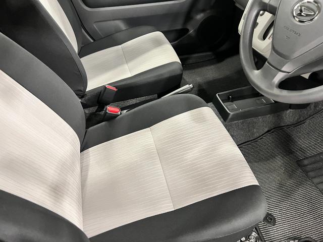 ミライースＸ　ＳＡIII　走行１６３５キロ／ＬＥＤヘッドライト一年保証・走行距離無制限　走行１６３５キロ　助手席エアバック　オートライト　オートマチックハイビーム　クリアランスソナー　アイドリングストップ（埼玉県）の中古車