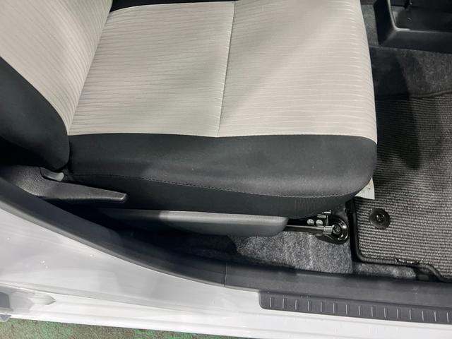 ミライースＸ　ＳＡIII　走行８８８キロ／ＬＥＤヘッドライト一年保証・走行距離無制限　走行８８８キロ　助手席エアバック　オートライト　オートマチックハイビーム　クリアランスソナー　アイドリングストップ（埼玉県）の中古車