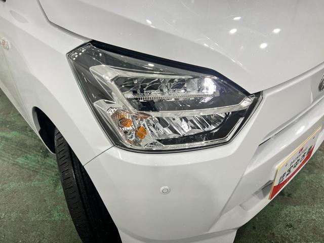 ミライースＸ　ＳＡIII　走行８８８キロ／ＬＥＤヘッドライト一年保証・走行距離無制限　走行８８８キロ　助手席エアバック　オートライト　オートマチックハイビーム　クリアランスソナー　アイドリングストップ（埼玉県）の中古車