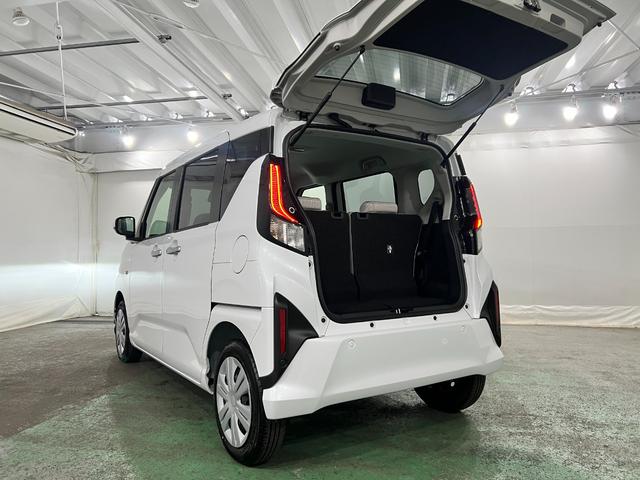 ムーヴＸ　走行４７キロ／９型ディスプレイＯＤ／バックカメラ／社用車一年保証・走行距離無制限　ディスプレイオーディオ　Ｂｌｕｅｔｏｏｔｈ　バックカメラ　クリアランスソナー　オートライト　ＬＥＤヘッドライト　片側電動スライドドア（埼玉県）の中古車