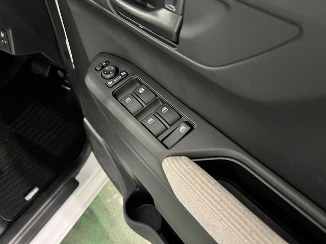 ムーヴＸ　走行４７キロ／９型ディスプレイＯＤ／バックカメラ／社用車一年保証・走行距離無制限　ディスプレイオーディオ　Ｂｌｕｅｔｏｏｔｈ　バックカメラ　クリアランスソナー　オートライト　ＬＥＤヘッドライト　片側電動スライドドア（埼玉県）の中古車