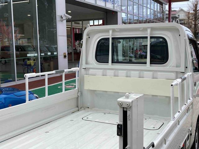 ハイゼットトラック垂直式テールリフト　５速マニュアル車　ＦＭ／ＡＭラジオ（東京都）の中古車