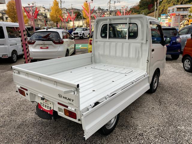 ハイゼットトラックスタンダード　エアコン　パワステ　ＦＭ／ＡＭラジオエアコン　パワステ　ＦＭ／ＡＭラジオ　４ＷＤ　５速マニュアル車（東京都）の中古車