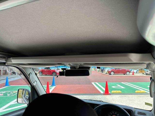 ハイゼットカーゴＤＸ　７インチメモリーナビ　バックカメラ　ＥＴＣ車載器保証１年間距離無制限付き　オーバーヘッドシェルフ　前席パワーウインドウ　アイドリングストップ　キーレスエントリー　純正ナビゲーション　ＥＴＣ車載器　リヤベンチシート（東京都）の中古車