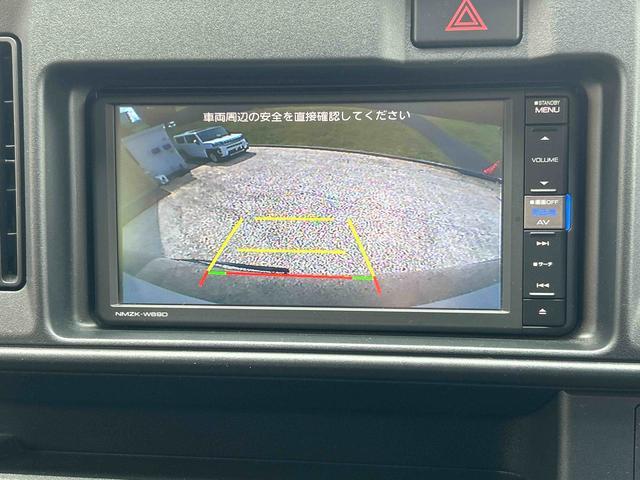 ハイゼットカーゴＤＸ　７インチメモリーナビ　バックカメラ　ＥＴＣ車載器保証１年間距離無制限付き　オーバーヘッドシェルフ　前席パワーウインドウ　アイドリングストップ　キーレスエントリー　純正ナビゲーション　ＥＴＣ車載器　リヤベンチシート（東京都）の中古車