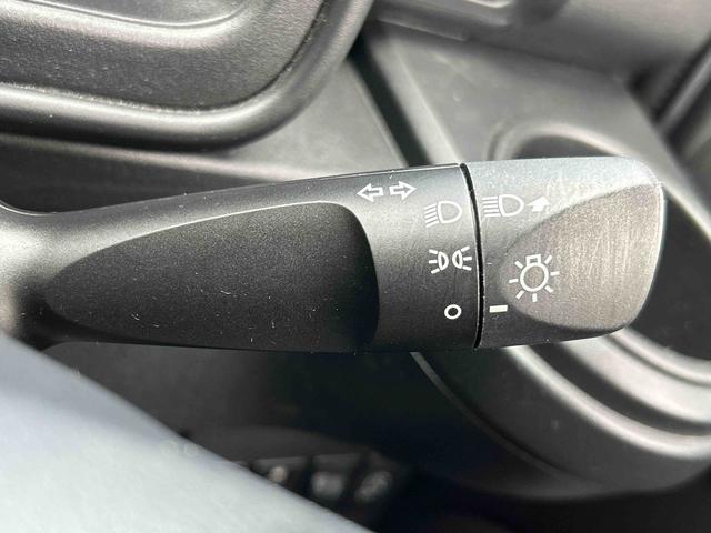 ハイゼットカーゴＤＸ　７インチメモリーナビ　バックカメラ　ＥＴＣ車載器保証１年間距離無制限付き　オーバーヘッドシェルフ　前席パワーウインドウ　アイドリングストップ　キーレスエントリー　純正ナビゲーション　ＥＴＣ車載器　リヤベンチシート（東京都）の中古車