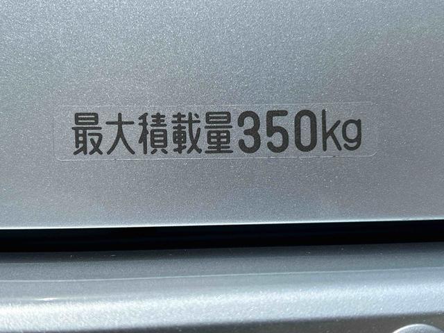 ハイゼットカーゴＤＸ　７インチメモリーナビ　バックカメラ　ＥＴＣ車載器保証１年間距離無制限付き　オーバーヘッドシェルフ　前席パワーウインドウ　アイドリングストップ　キーレスエントリー　純正ナビゲーション　ＥＴＣ車載器　リヤベンチシート（東京都）の中古車