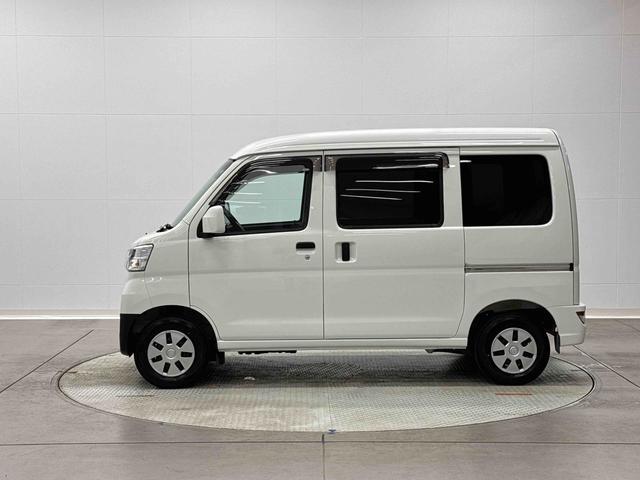 ハイゼットカーゴクルーズＳＡIII　７インチナビ　ＥＴＣ車載器保証　新車保証・まごころ保証　１年間・走行距離無制限付き　７インチナビ　ＥＴＣ車載器　キーレスエントリー　アイドリングストップ　ＬＥＤヘッドランプ　リヤ分割シート（東京都）の中古車