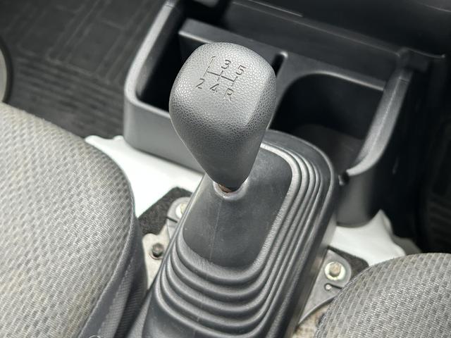 ハイゼットトラックスタンダード　４ＷＤ　５速マニュアル車まごころ保証　１年間・走行距離無制限付き　４ＷＤ　５速マニュアル車　マニュアルエアコン　パワーステアリング　１２ｖアクセサリーソケット（東京都）の中古車