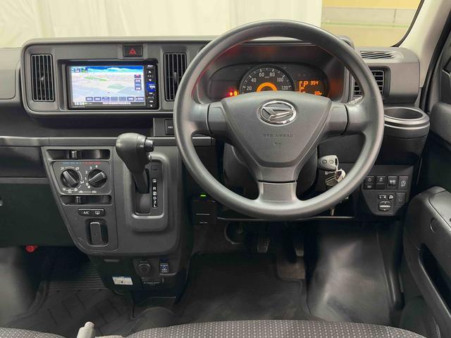 ハイゼットカーゴクルーズＳＡIII　４ＷＤ　ナビ　ＥＴＣ　ドラレコ保証　新車保証・まごころ保証　１年間・走行距離無制限付き　純正７インチナビ　ＥＴＣ車載器　ドライレコーダー　４ＷＤ　バックカメラ　リヤベンチシート　キーレスエントリー（東京都）の中古車