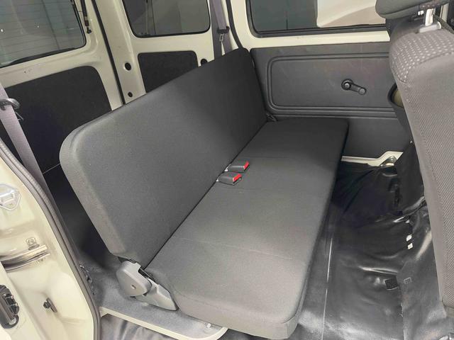 ハイゼットカーゴクルーズＳＡIII　４ＷＤ　ナビ　ＥＴＣ　ドラレコ保証　新車保証・まごころ保証　１年間・走行距離無制限付き　純正７インチナビ　ＥＴＣ車載器　ドライレコーダー　４ＷＤ　バックカメラ　リヤベンチシート　キーレスエントリー（東京都）の中古車