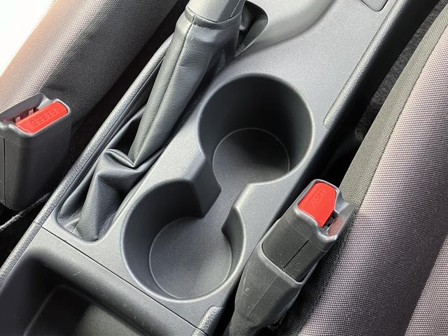 ヤリスＧ　ナビゲーション　バックカメラ　ＥＴＣ車載器保証　まごころ保証　１年間・走行距離無制限付き　ナビゲーション　ＥＴＣ車載器　ドライレコーダー　クルーズコントロール　ＬＥＤヘッドランプ　オートエアコン　オート格納ドアミラー（東京都）の中古車