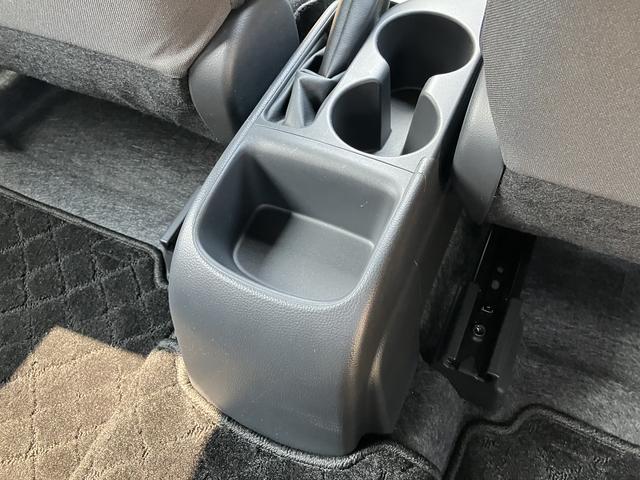 ヤリスＧ　ナビゲーション　バックカメラ　ＥＴＣ車載器保証　まごころ保証　１年間・走行距離無制限付き　ナビゲーション　ＥＴＣ車載器　ドライレコーダー　クルーズコントロール　ＬＥＤヘッドランプ　オートエアコン　オート格納ドアミラー（東京都）の中古車