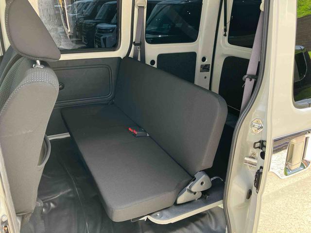 ハイゼットカーゴクルーズＳＡIII　４ＷＤ　純正ナビ　ＥＴＣ　ドラレコ保証　まごころ保証　１年間・走行距離無制限付き　４ＷＤ　純正７インチナビ　ＥＴＣ車載器　ドライブレコーダー　アイドリングストップ　リヤベンチシート　電動格納ドアミラー（東京都）の中古車