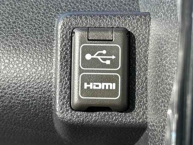 タントファンクロスターボ　届出済み未使用車　ディスプレイオーディオ保証　新車保証・まごころ保証　１年間・走行距離無制限付き　電動パーキングブレーキ　両側電動スライドドア　前席シートヒーター　コーナーセンサー　キーフリーシステム　シートバックテーブル（東京都）の中古車