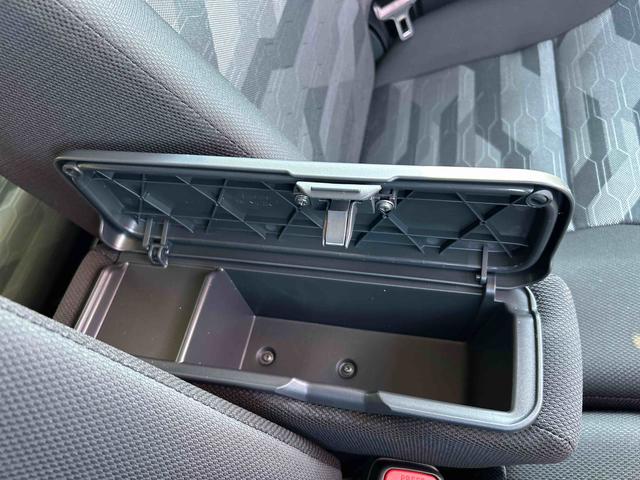 タントファンクロスターボ　届出済み未使用車　ディスプレイオーディオ保証　新車保証・まごころ保証　１年間・走行距離無制限付き　電動パーキングブレーキ　両側電動スライドドア　前席シートヒーター　コーナーセンサー　キーフリーシステム　シートバックテーブル（東京都）の中古車