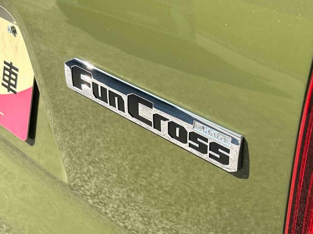 タントファンクロスターボ　届出済み未使用車　ディスプレイオーディオ保証　新車保証・まごころ保証　１年間・走行距離無制限付き　電動パーキングブレーキ　両側電動スライドドア　前席シートヒーター　コーナーセンサー　キーフリーシステム　シートバックテーブル（東京都）の中古車