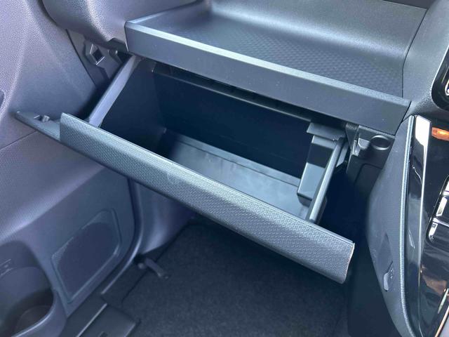 タントカスタムRS 届け出済み未使用車保証 新車保証・まごころ保証 1年間・走行距離無制限付き(東京都)の中古車