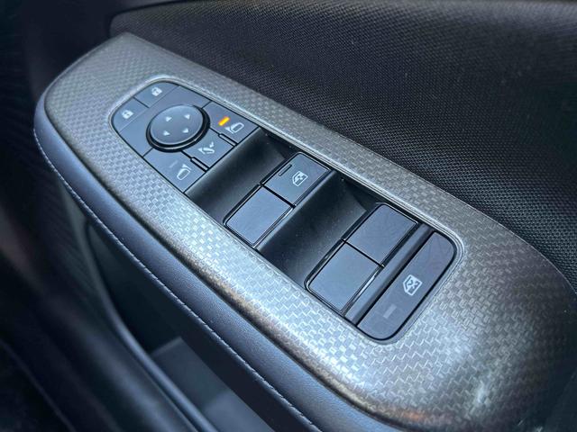 ノートX FOUR保証 新車保証・まごころ保証 1年間・走行距離無制限付き(東京都)の中古車