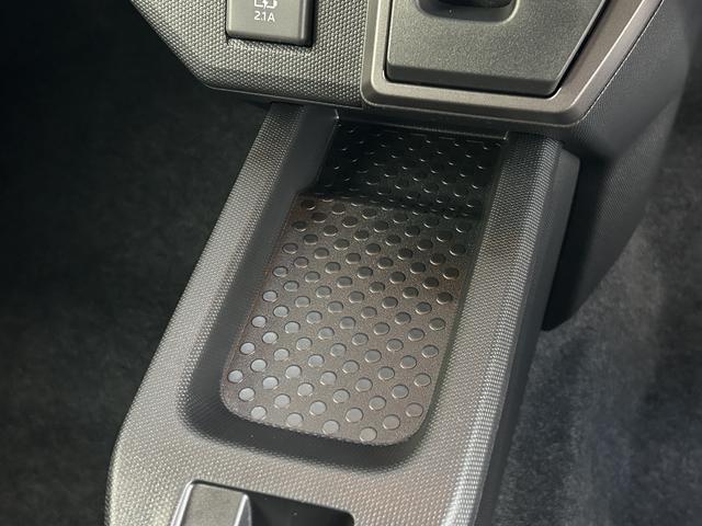 タフトＧターボ　クロムベンチャー　届け出済み未使用車保証　新車保証・まごころ保証　１年間・走行距離無制限付き（東京都）の中古車