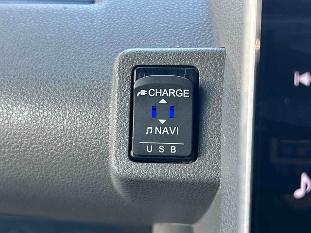 タントカスタムＲＳセレクション　ナビ　ＥＴＣ　ドラレコ保証　まごころ保証　１年間・走行距離無制限付き　純正９インチナビ　ＥＴＣ車載器　ドライブレコーダー　キーフリーシステム　パノラマモニター　ＬＥＤヘッドランプ　両側電動スライドドア　シートバックテーブル（東京都）の中古車